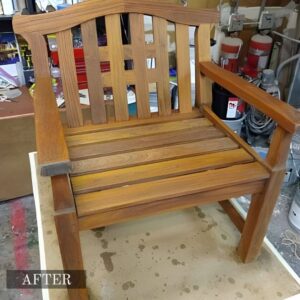 eak patio table restoration in Adelaide – expertly repaired and sealed for durability.